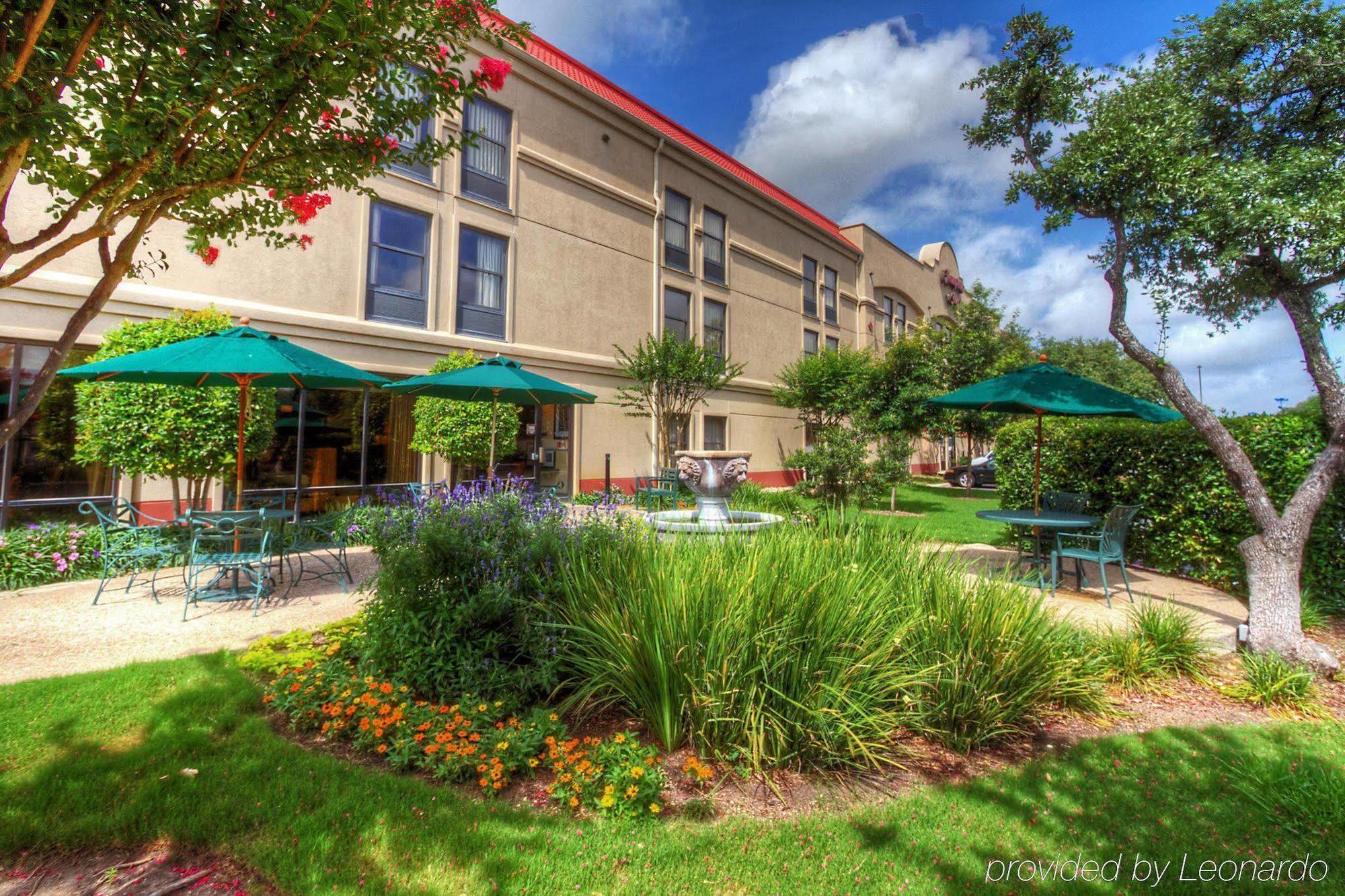 Hampton Inn San Antonio Stone Oak Exterior foto